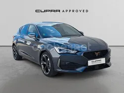 Gris / plata Usado 2024 Cupra Leon Berlina | 28.500 € (Precio justo)