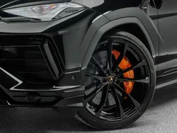 Negro Nuevo 2024 Lamborghini Urus SUV | 389.000 €
