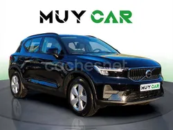 Negro Usado 2023 Volvo XC40 Momentum SUV | 27.990 € (Buen precio)