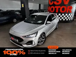 Gris Usado 2024 Ford Focus ST-Line Berlina | 19.450 € (Buen precio)