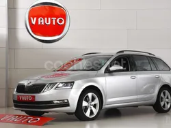 Gris / plata Usado 2018 Skoda Octavia Style Familiar | 17.900 € (Caro)