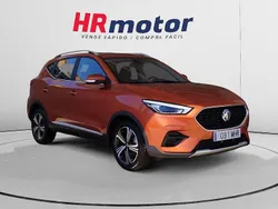 Naranja Usado 2023 MG ZS Luxury Berlina | 14.890 € (Precio justo)