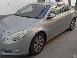Beige Usado 2009 Opel Insignia Edition Berlina | 4000 € (Buen precio)
