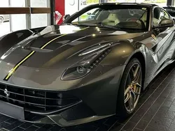 Gris Usado 2016 Ferrari F12 Coupe | 257.900 €