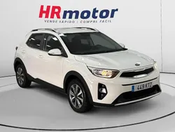 Usado 2018 Kia Stonic SUV | 13.990 € (Precio justo)