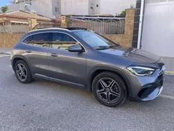Gris Usado 2021 Mercedes GLA220 SUV | 28.900 € (Buen precio)