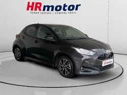 Negro Usado 2023 Toyota Yaris Hybrid Design | 19.990 € (Buen precio)