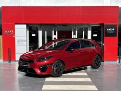 Rojo Usado 2025 Kia Ceed GT-Line Familiar | 28.900 € (Caro)