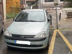 Verde Usado 2001 Opel Corsa Comfort Berlina | 2300 € (Precio justo)