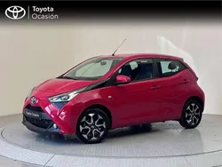 Rojo Usado 2021 Toyota Aygo X-play Utilitario | 12.700 € (Precio justo)