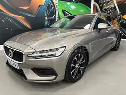 Beige Usado 2019 Volvo V60 Momentum Familiar | 14.999 € (Buen precio)