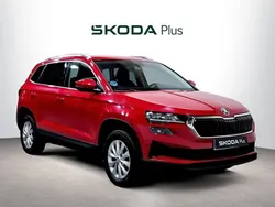 Rojo Usado 2024 Skoda Karoq Selection SUV | 27.490 € (Un poco caro)