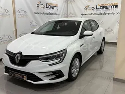 Blanco Usado 2023 Renault Mégane IV Equilibre Berlina | 18.995 € (Buen precio)