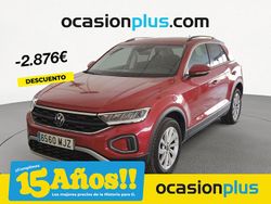 Rojo Usado 2023 VW T-Roc Life SUV | 25.890 € (Precio justo)