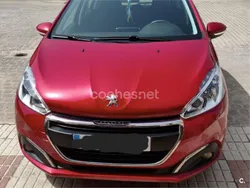 Granate Usado 2015 Peugeot 208 Style Utilitario | 6000 € (Precio justo)