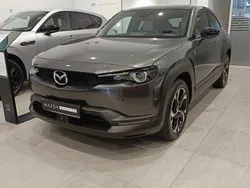 Gris Nuevo 2024 Mazda MX30 Ad'Vantage SUV | 32.900 €