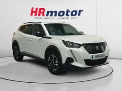 Blanco Usado 2023 Peugeot 2008 Allure SUV | 16.250 € (Precio justo)