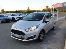 Gris Usado 2017 Ford Fiesta Trend Utilitario | 8850 € (Precio justo)