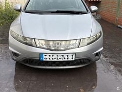 Gris / plata Usado 2007 Honda Civic Sport Berlina | 5000 € (Buen precio)
