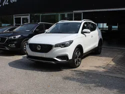 Blanco Usado 2021 MG ZS Luxury Berlina | 15.850 € (Precio justo)