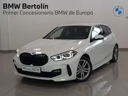 Blanco Usado 2024 BMW 118 Comfort Edition Utilitario | 32.990 € (Precio justo)