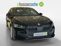 Negro Nuevo 2025 Skoda Superb SportLine | 49.990 €