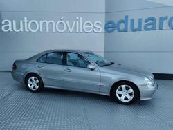 Beige Usado 2001 Mercedes E200 Classic Berlina | 7500 €