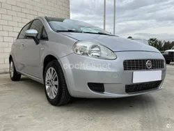 Gris / plata Usado 2009 Fiat Punto Dynamic Utilitario | 3490 € (Precio justo)