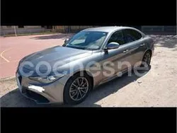 Gris / plata Usado 2017 Alfa Romeo Giulia Super Berlina | 18.500 € (Precio justo)