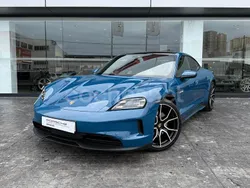 Eléctrico Usado 2024 Porsche Taycan Berlina | 105.900 €
