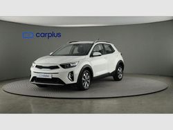Clear white (sólido) Usado 2023 Kia Stonic SUV | 15.990 € (Un poco caro)
