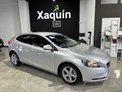 Gris / plata Usado 2018 Volvo V40 Kinetic Familiar | 15.999 € (Precio justo)