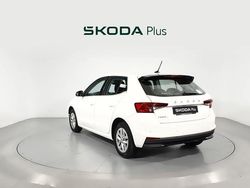 Blanco Usado 2023 Skoda Fabia Ambition Utilitario | 16.400 € (Un poco caro)