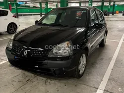 Negro Usado 2006 Renault Clio II Authentique Berlina | 2000 € (Precio justo)
