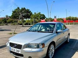 Gris / plata Usado 2005 Volvo S60 Summum Berlina | 4900 € (Precio justo)