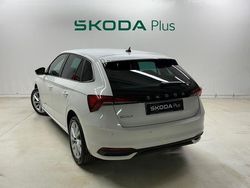 Blanco Usado 2025 Skoda Scala Selection Utilitario | 21.900 € (Precio justo)