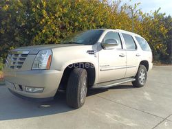 Gris / plata Usado 2010 Cadillac Escalade SUV | 62.400 € (Precio justo)