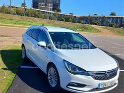 Blanco Usado 2017 Opel Astra Excellence Familiar | 7200 € (Precio justo)