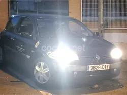 Negro Usado 2005 Renault Mégane II Privilege Berlina | 2300 € (Precio justo)