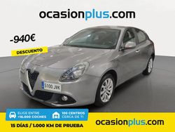 Gris / plata Usado 2016 Alfa Romeo Giulietta Berlina | 10.350 € (Caro)