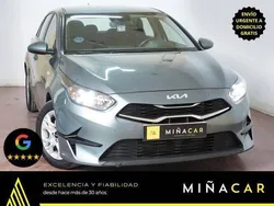 Azul Usado 2024 Kia Ceed Utilitario | 16.950 € (Precio justo)