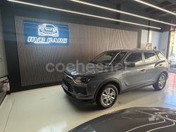 Gris / plata Usado 2022 Ssangyong (KGM) Korando SUV | 17.999 €