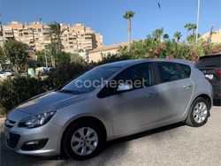 Gris / plata Usado 2015 Opel Astra Business Berlina | 9500 € (Precio justo)