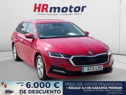 Rojo Usado 2021 Skoda Octavia Ambition Familiar | 18.610 € (Un poco caro)