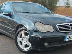 Negro Usado 2006 Mercedes C220 Avantgarde Berlina | 2000 € (Super precio)