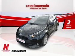 Negro Usado 2022 Toyota Yaris Hybrid Business Edition Berlina | 18.990 € (Precio justo)