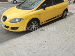 Amarillo Usado 2006 Seat Leon Sport Berlina | 4980 € (Precio justo)