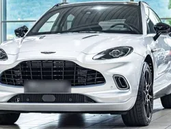 Plateado Usado 2020 Aston Martin DBX SUV | 156.900 €