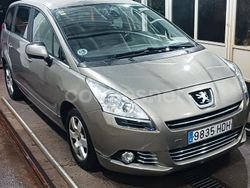 Beige Usado 2012 Peugeot 5008 Business-Line Monovolumen | 6975 € (Precio justo)