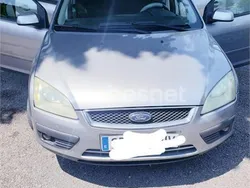 Gris / plata Usado 2005 Ford Focus Ghia Familiar | 3000 € (Precio justo)
